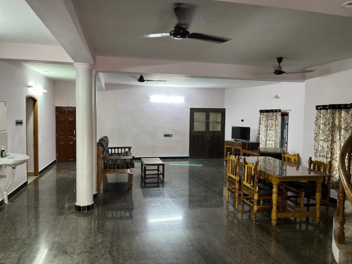 Tulip Villa 3Bhk 2Bhk And 1Bhk Located Near Chunnambar Boat House And Paradise Beach Pūrnānkuppam Exterior foto